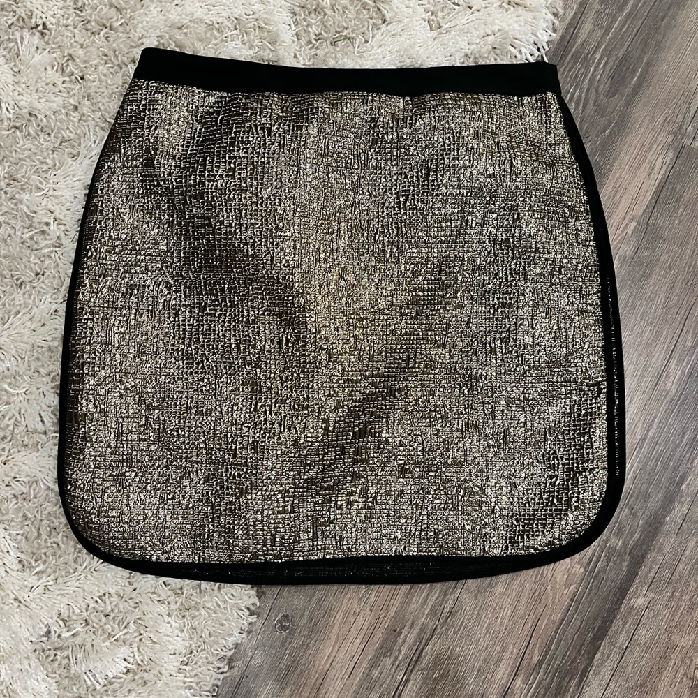 Metaphor size 8 Gold/Black thread mini skirt Christmas or New Year’s Eve